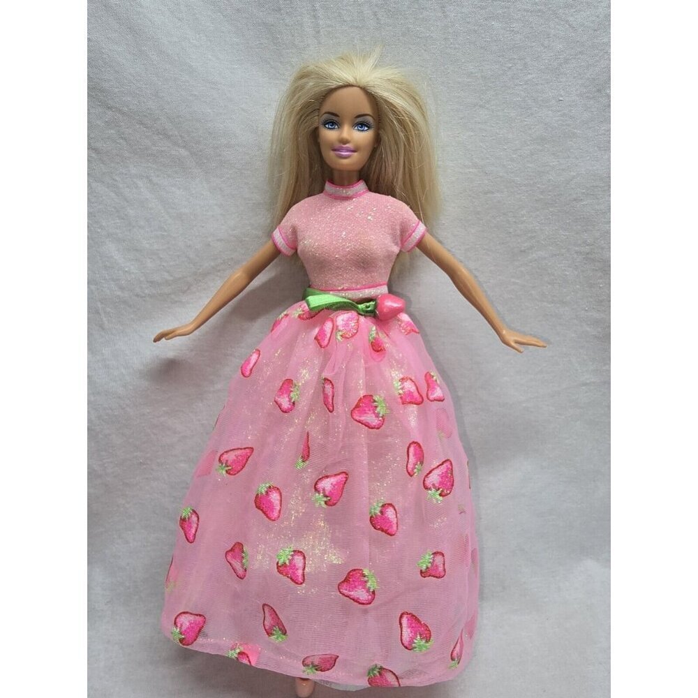Barbie Doll Wearing FRUIT FANTASY 1998 STRAWBERRY Outfit